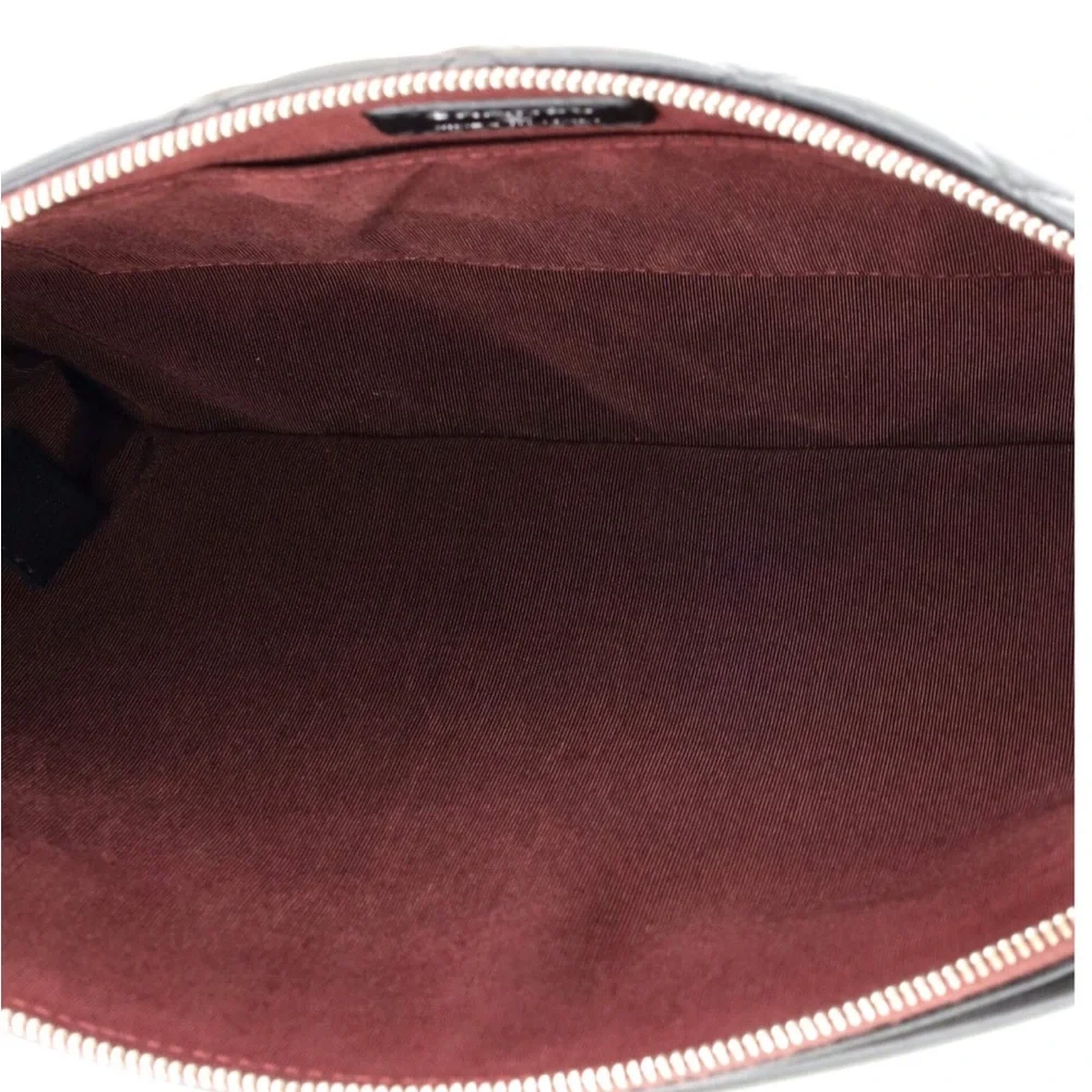 Auth CHANEL Front Pocket O Case Quilted Leather Pouch / Clutch
